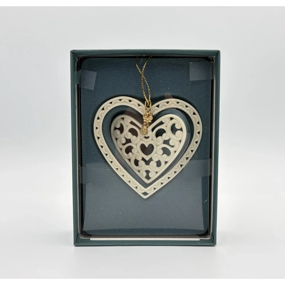 Vintage Lenox Laurels The Collector's Circle Hearts Ornament Ivory Ceramic 3